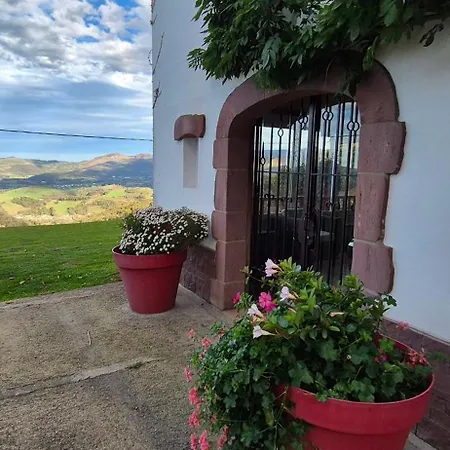 Ferme Ithurburia Penzion