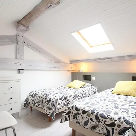 Ferme Ithurburia 게스트하우스 생미셸